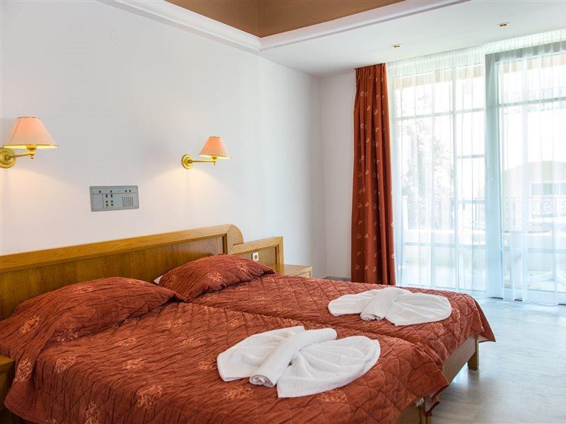 Anita Beach Hotel- Adults Only Rethymno  Exterior photo